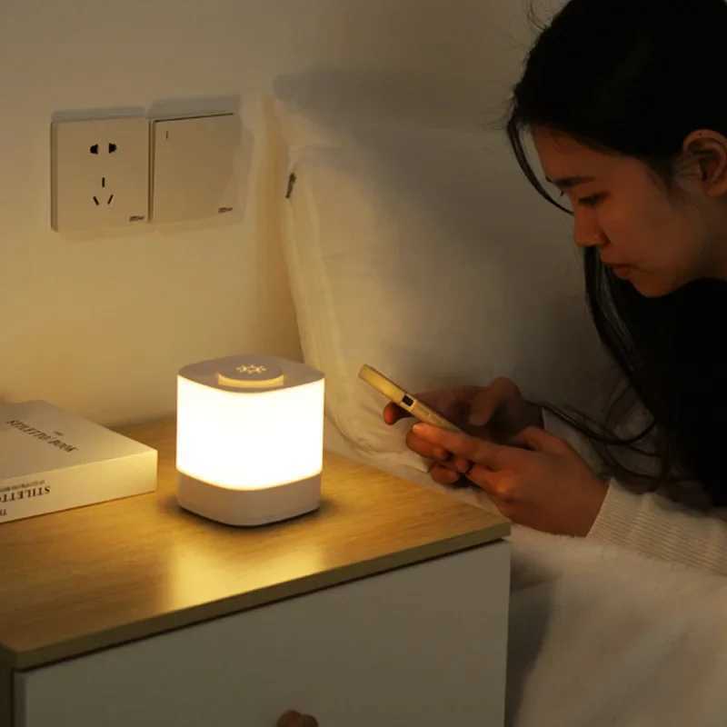 Modern Touch Sensitive Night Light Soft Light Touch Bedside Lamp With Sleep Protection And Long Lasting Battery Life C251115