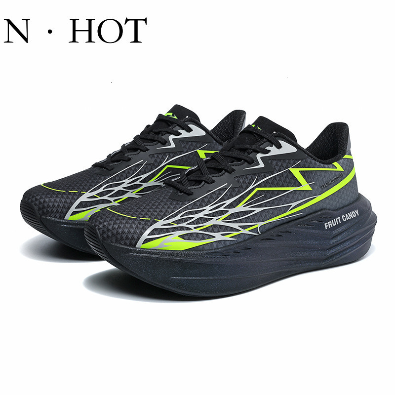 NHOT Designer Luxury Couple Running Shoes New Breathable Mesh Outdoor Sports Shoes Lightweight Soft Bottom Versatile Casual Shoes Fashion Hiking Shoes