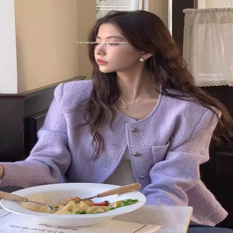 France Vintage Tweed Coat Women Single Breasted Long Sleeves Autumn Winter Korean Retro Fashion Graceful Outwear Female Chic Top 240307