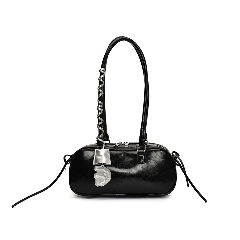 2025 Autumn/Winter bag New French Style Designer Bag Minimalist 1 Underarm Bag Light Luxury Style Fashionable Heart Pendant Design Retro Style