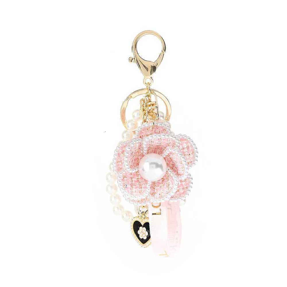 Fashion Kawaii Camellia Flower Keychain Decorative Car and Bag Key Ring Pendant for Students - Korean Style Accessories Z260130