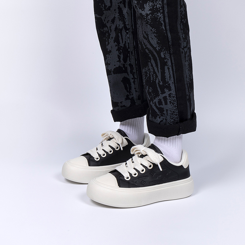 HUAN QIU Free shipping Designer Casual Shoes Versatile board shoes black low cut shoes thick soled height increasing sports shoes luxurious