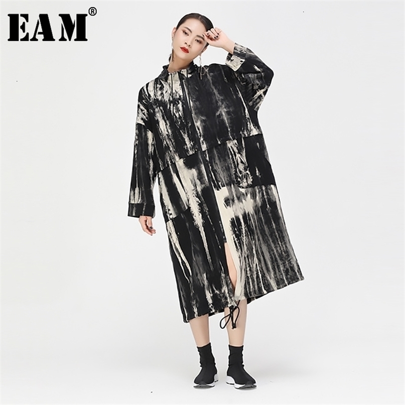 EAM Women Khaki Pattern Printed Big Size Long Trench New Stand Collar Long Sleeve Loose Windbreaker Fashion Spring 1D937 201111