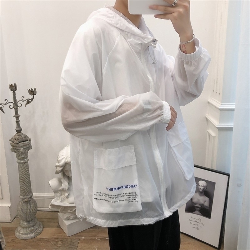2019 New Summer Sun UV Protection Fashion Cargo Pocket Thin Coats Outdoor Clothing QuickDrying AntiUV Charge Hooded Jacket T200502