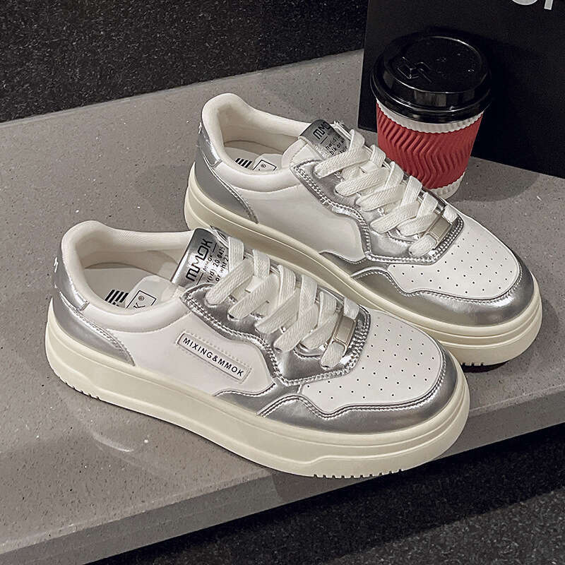 Korean Style Thick-Soled Height-Increasing White Sneakers for Women 2024 Autumn New Comfortable Lightweight Versatile Sports Casual Panda Board Shoes 