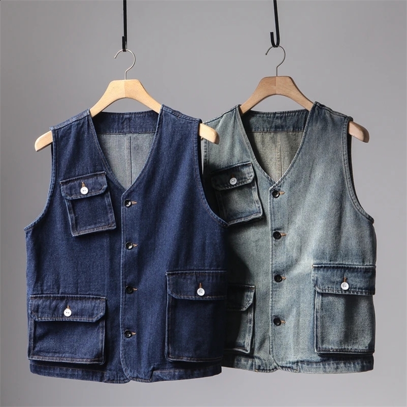 Motorcycle Retro Denim Vest Mens Multi Pockets Workwear Sleeveless Jacket Y2k Youth American Casual Cotton Camisole Top Vintage 240717