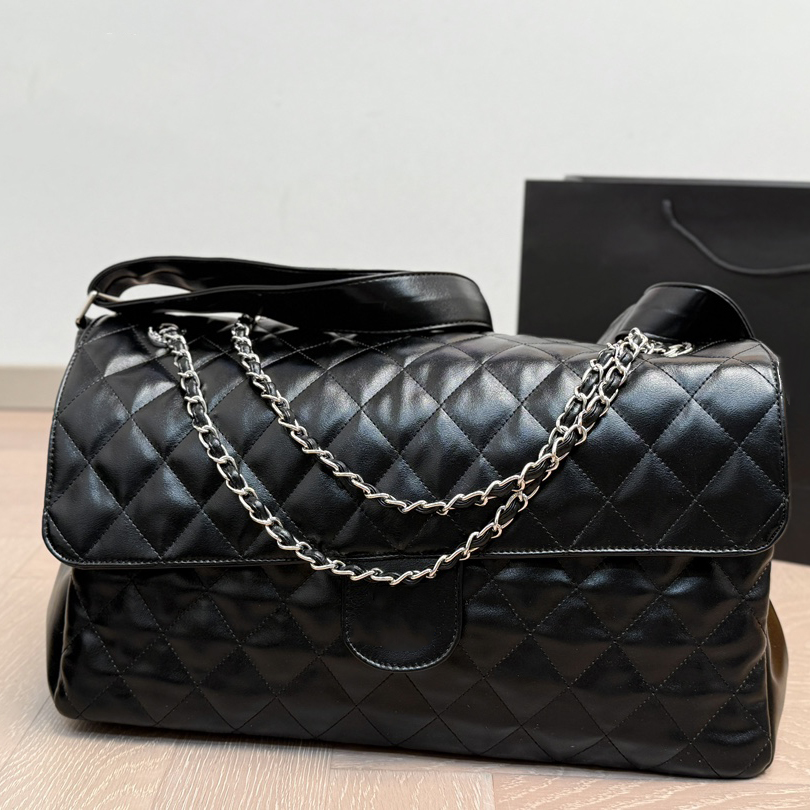 Womens Classic Flap Jumbo Maxi Airport XXL Leather Shoulder Bags Large Capacity Luxury Diamond Lattice Quilted Silver Chain Handbags Travel Purse 41x25CM