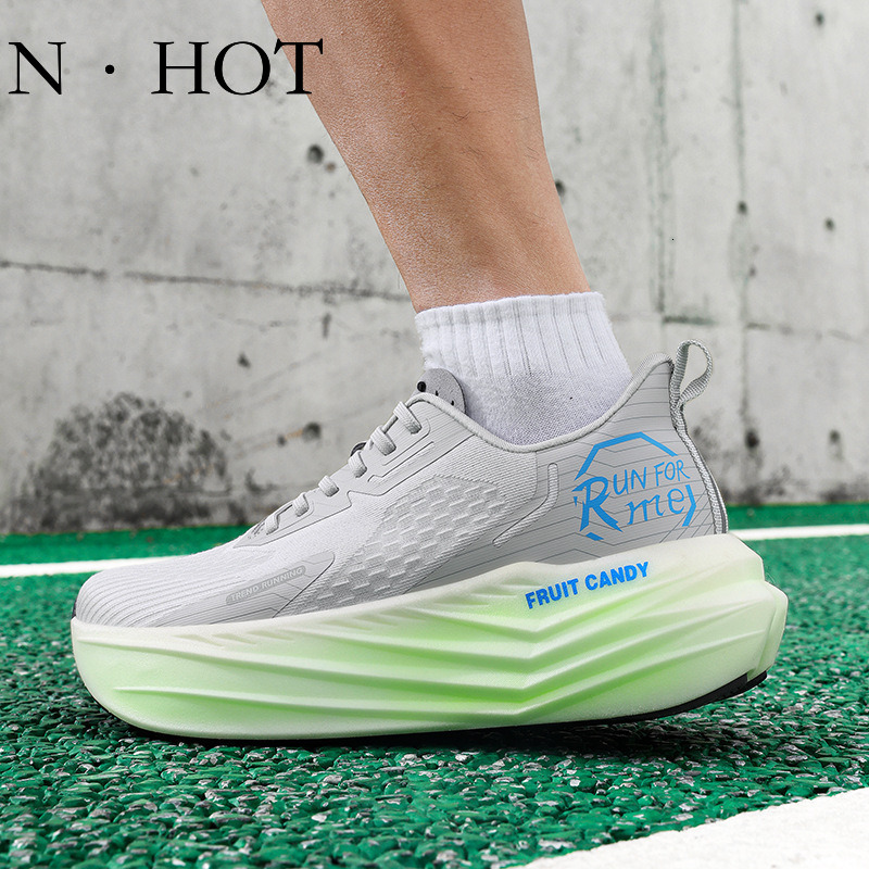 N HOT Designer Men's Outdoor Sports Shoes With Breathable Mesh Simple And Lightweight Cushioning Luxury Casual Couple Running Shoes Trendy Hiking