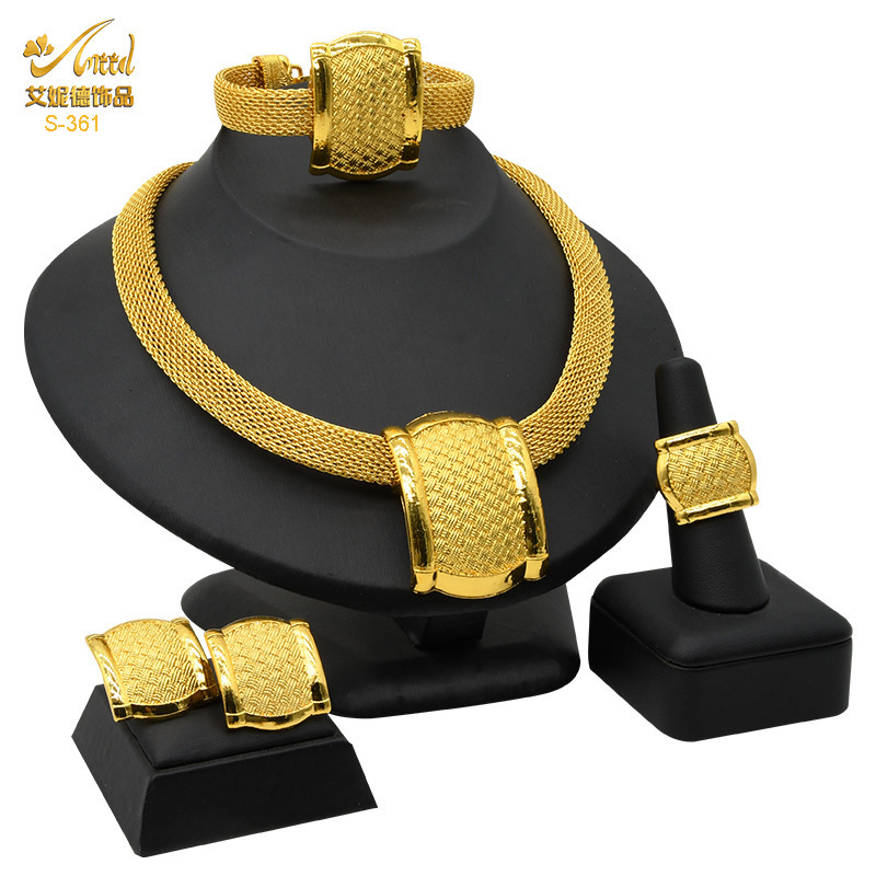 24K Dibai Gold Jewelry Bridal Necklace Bracelet Earring Ring Four Piece Womens Jewelry Set 230313