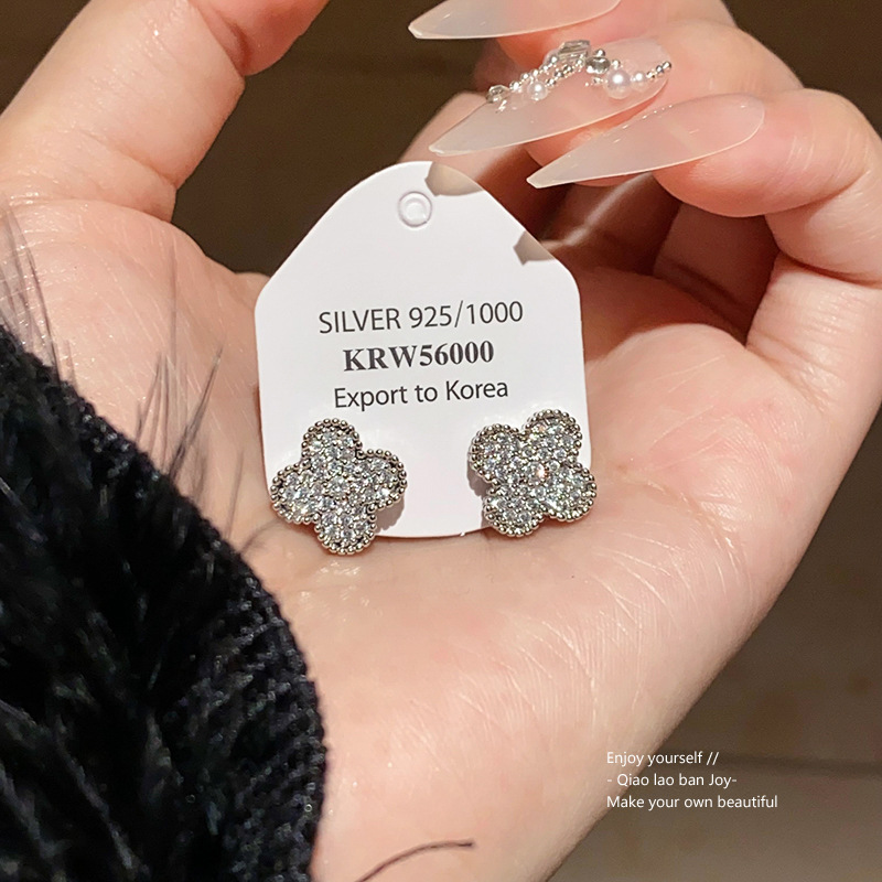 Silver - Toned Clover - Shaped Rhinestone Stud Earrings 925 Silver Daily & Elegant Jewelry Gift For Her High - Quality And Dainty Accessory