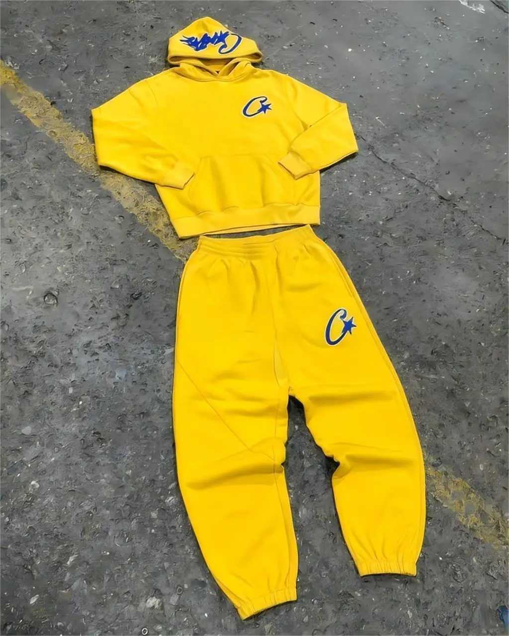 Y2K Unisex White Hoodie and Jogger Set Casual Sportswear Comfortable Sweatshirt and Pants Trendy Outfit for Men and WomenXJ250924