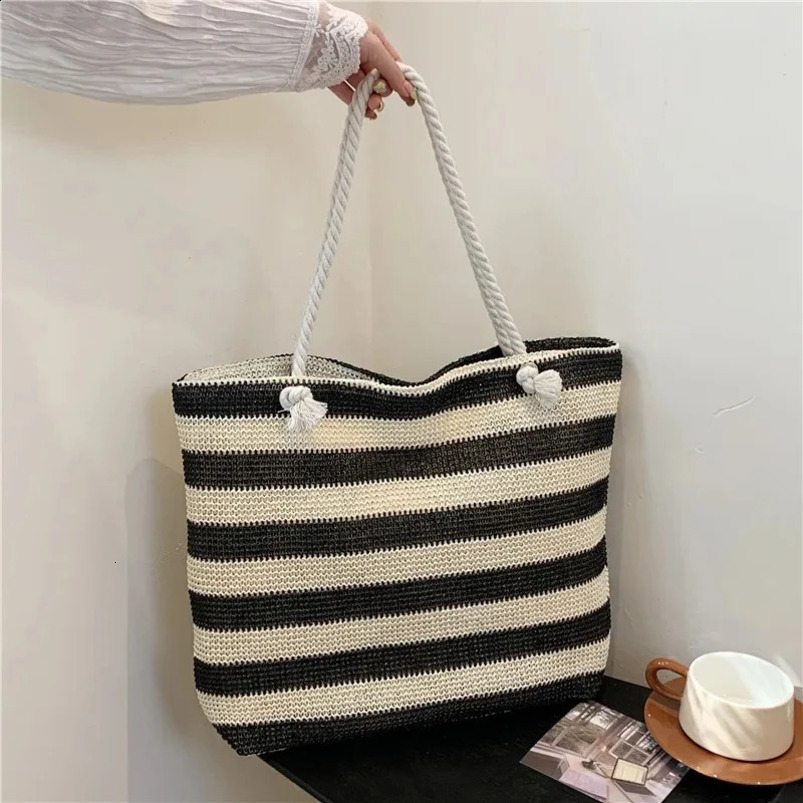 Ladies Summer Daily Bag Straw Shoulder Trendy Color Contrast Beach Handbag Women Large Capacity Simple 240723