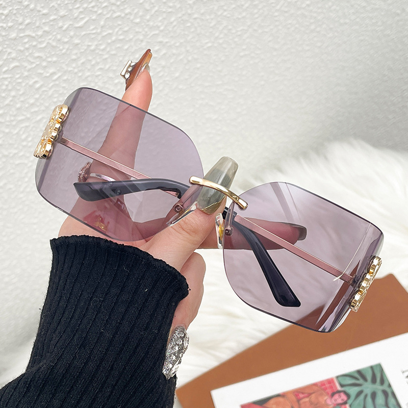 Designer Sunglasses For Women Men Vintage Style Sunglasses Fashion Classic Sunglasses Luxury Polarized Goggle Pilot Metal Frame Oversized UV400 Eyewea