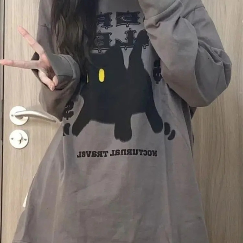 Blusas Mujer De Moda Vintage Anime Print T-shirt Women Casual Long Sleeve T Shirts Y2k Tops Korean Fashion Oversized Tshirt 240228