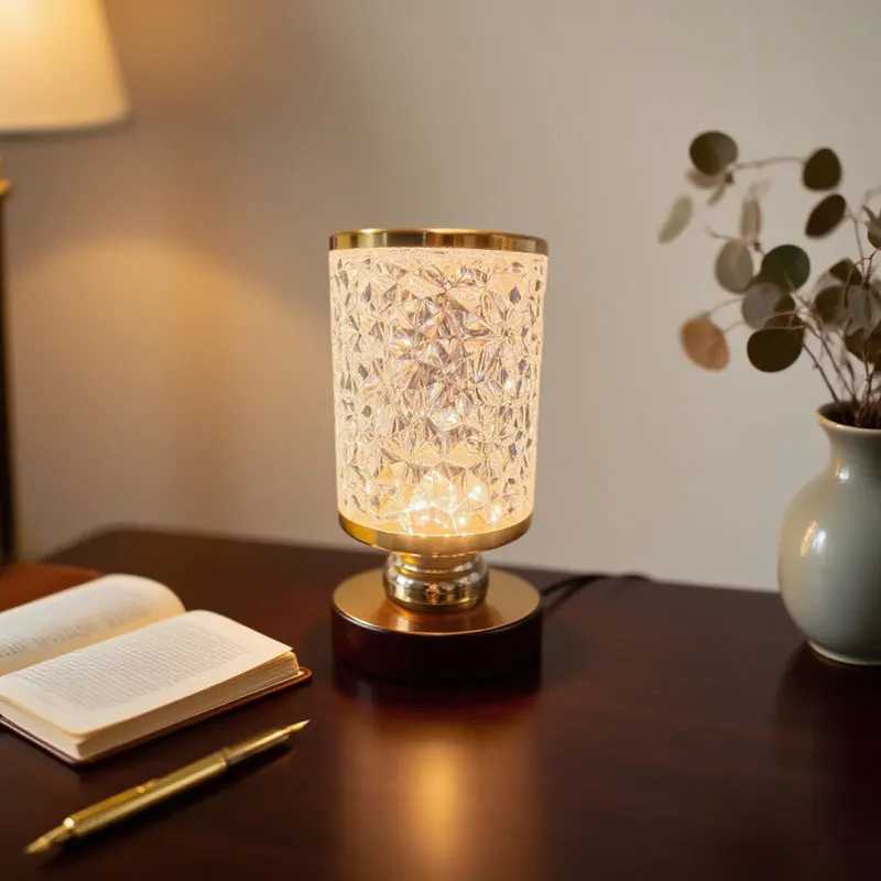 Creative Small Table Lamp Bedside Bedroom Night Light Touch Charging Ambient Light Decorative Table Lamp Room Decor Table Lamps C251115