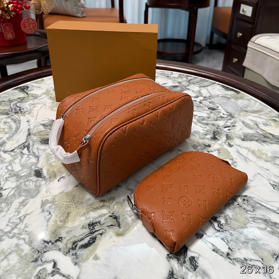 Designer Cosmetic Bags Storage Box Monogram Makeup Bag Embossed Leather Wash Bag Rings Necklaces Watch Case Packaging Boxes Watch Boxs Matching Shell Wash Bag