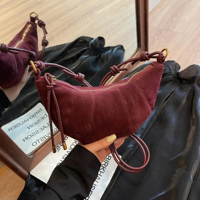 Womens shoulder bag zipper cross body inner pocket crescent PU leather homeless travel pure cotton 241008