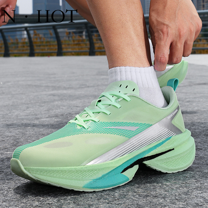 NHOT Designer Luxury Couple Trend Casual Sports Shoes Youth Fashion Popcorn Soft Sole Lightweight Running Shoes Breathable Anti Slip Outdoor Shoes Hik