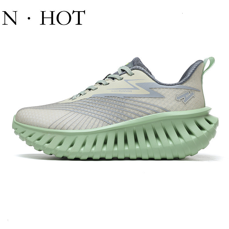 NHOT Designer Luxury Outdoor Marathon Running Shoes Couple's Blade Bottom Shock Absorbent Ultra Light Racing Shoes Men's Wear Resistant Casu