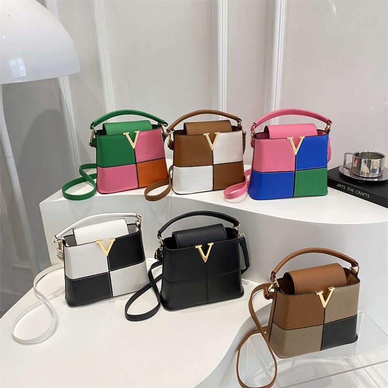 Fashion 2025 New Color-Block Commuter Handbag Simple Texture Single Shoulder Crossbody Women's Bucket Small Bag Trendy