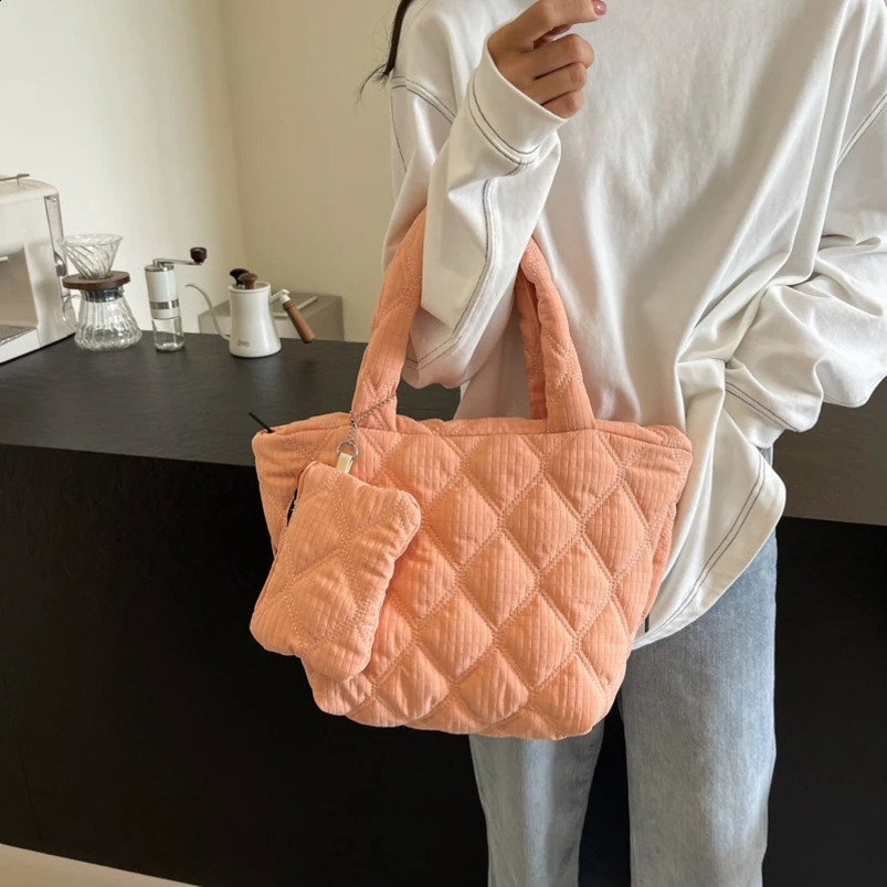 Women Quilted Shoulder Bag Large Capacity Puffer Tote Diamond Pattern Top Handle Handbag Solid Color for Work Travel Gym 240731