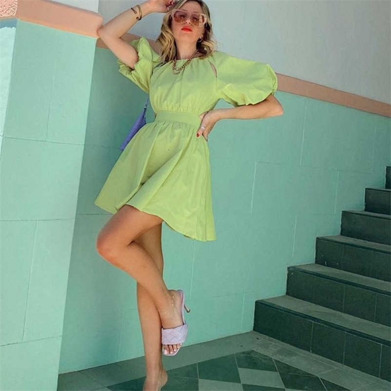 DEAT Women Dress Round Neck Short Puff Sleeve Arrivals Lady Sexy Hollow Out Fashion Temperament Spring Summer 11D1029 210709
