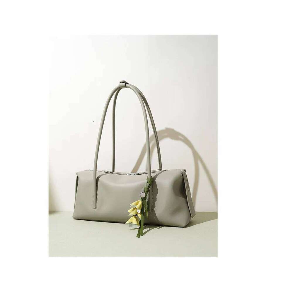 Designer Bags Luxurious Fine Living Ginger Flower Charm Design Women Tote Long-Handle Hit Color Cowhide Leather Female Handbag Undertint Luxury Bag