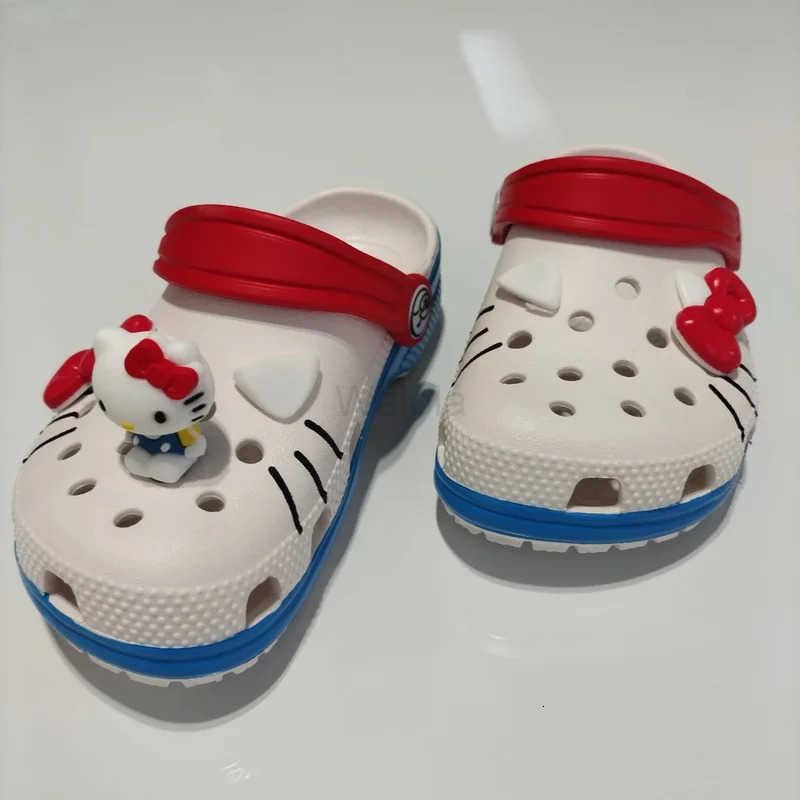 Sanrio In Stock Hello Kitty Hole Sandals Slippers Sandals Kawaii Eva Anime Home Beach Shoes Summer Slippers Adult Kids Gift L250924