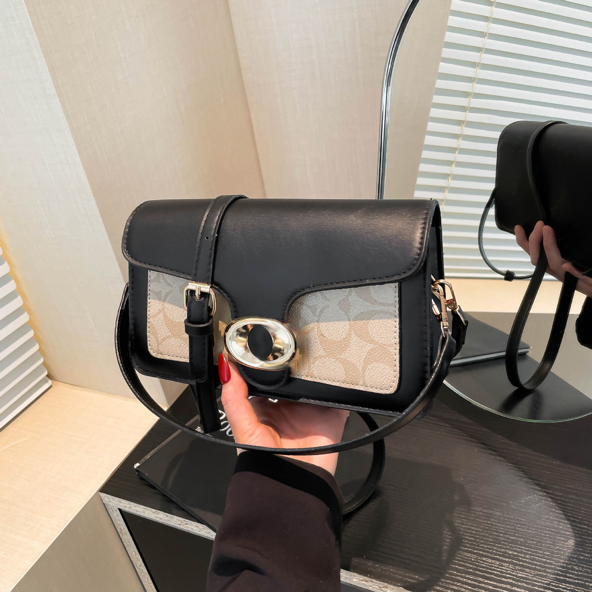 Luxury Bags For Women Designer Shoulder Bags Crossbody Bags Tote Bags Vintage Underarm Bags Wallets Classic Commuter Bags