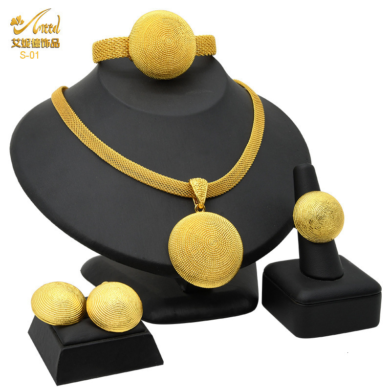 24K Dibai Gold Jewelry Bridal Necklace Bracelet Earring Ring Four Piece Womens Jewelry Set 230313
