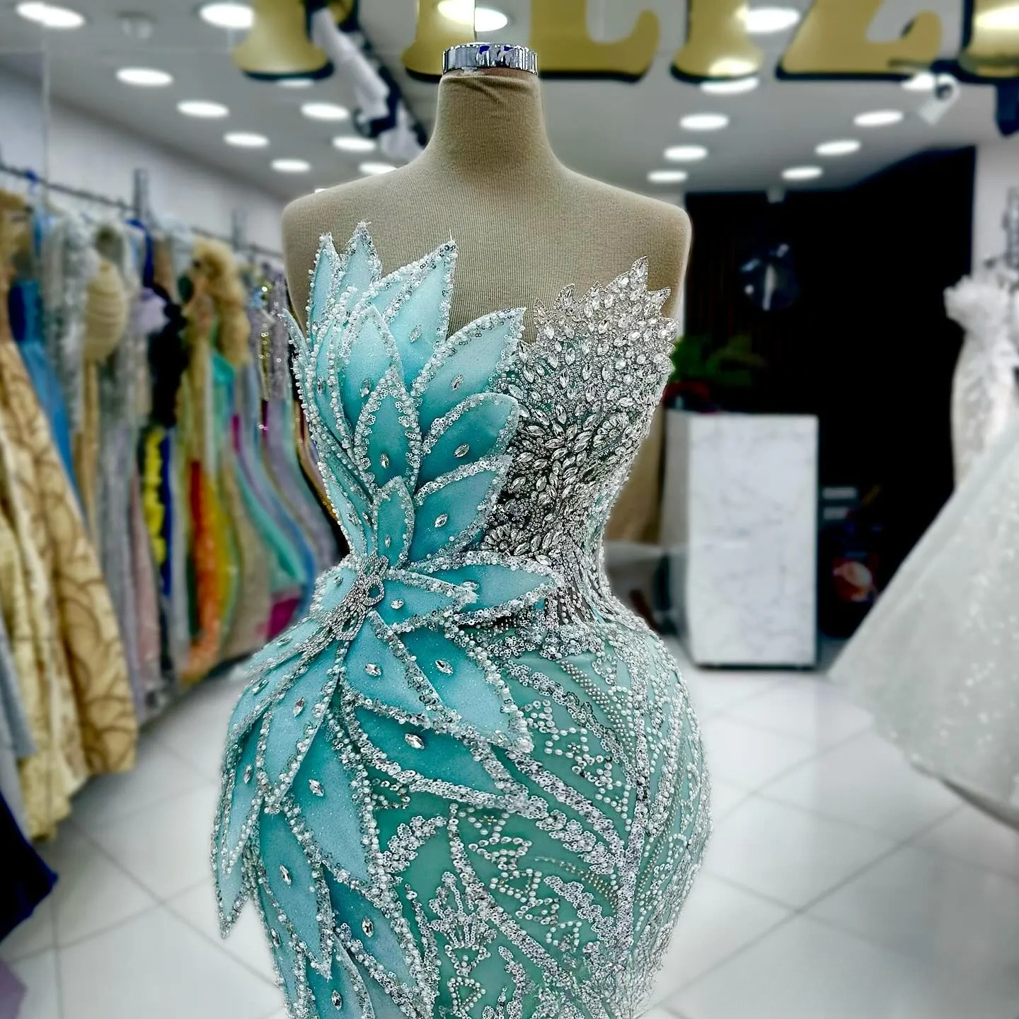 2025 Mint Mermaid Prom Dress Illusion Promdress Evening Formal Gowns for Special Occasion Beaded Rhinestones Lace Leaf Birthday Dress Second Reception