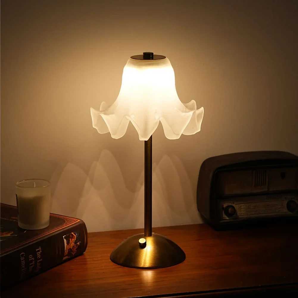 Romantic Bedside Flower Table Lamp Touch Control Cream Style Pastoral Country Light USB Rechargeable Metal Base Stepless Dimming C251115