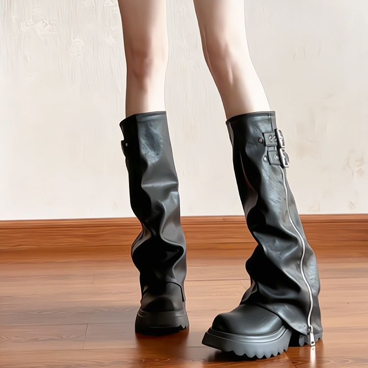 Soft design Leather Thick Soled Long Boots For Women Slim Fit And Height Increasing Boots With Cuffs Luxury Shoes New Knee High Boots Autumn Designer 