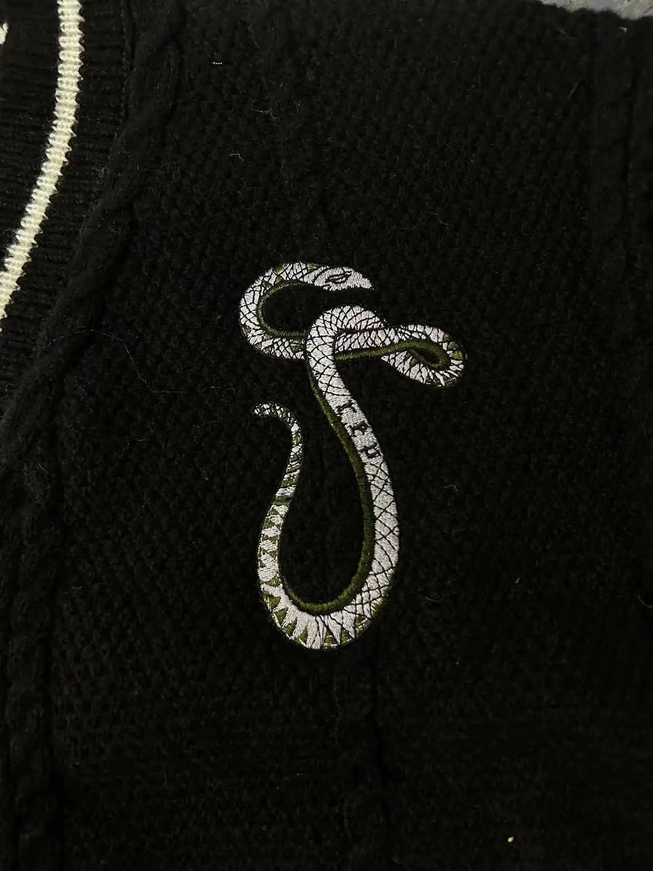 Reputation Cardigan with Snake Star Cardigan Rep Taylor Embroidery VNeck Button Up Knitted Sweater in Black Fall Winter Z250923