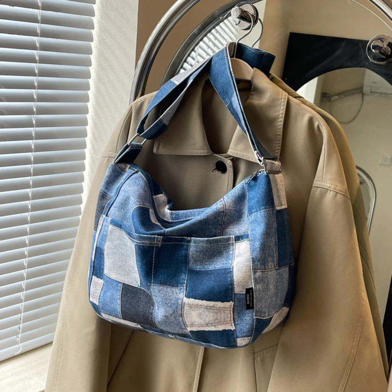 selling casual canvas denim patch work womens cross body bag fashionable large capacity handbag 240919
