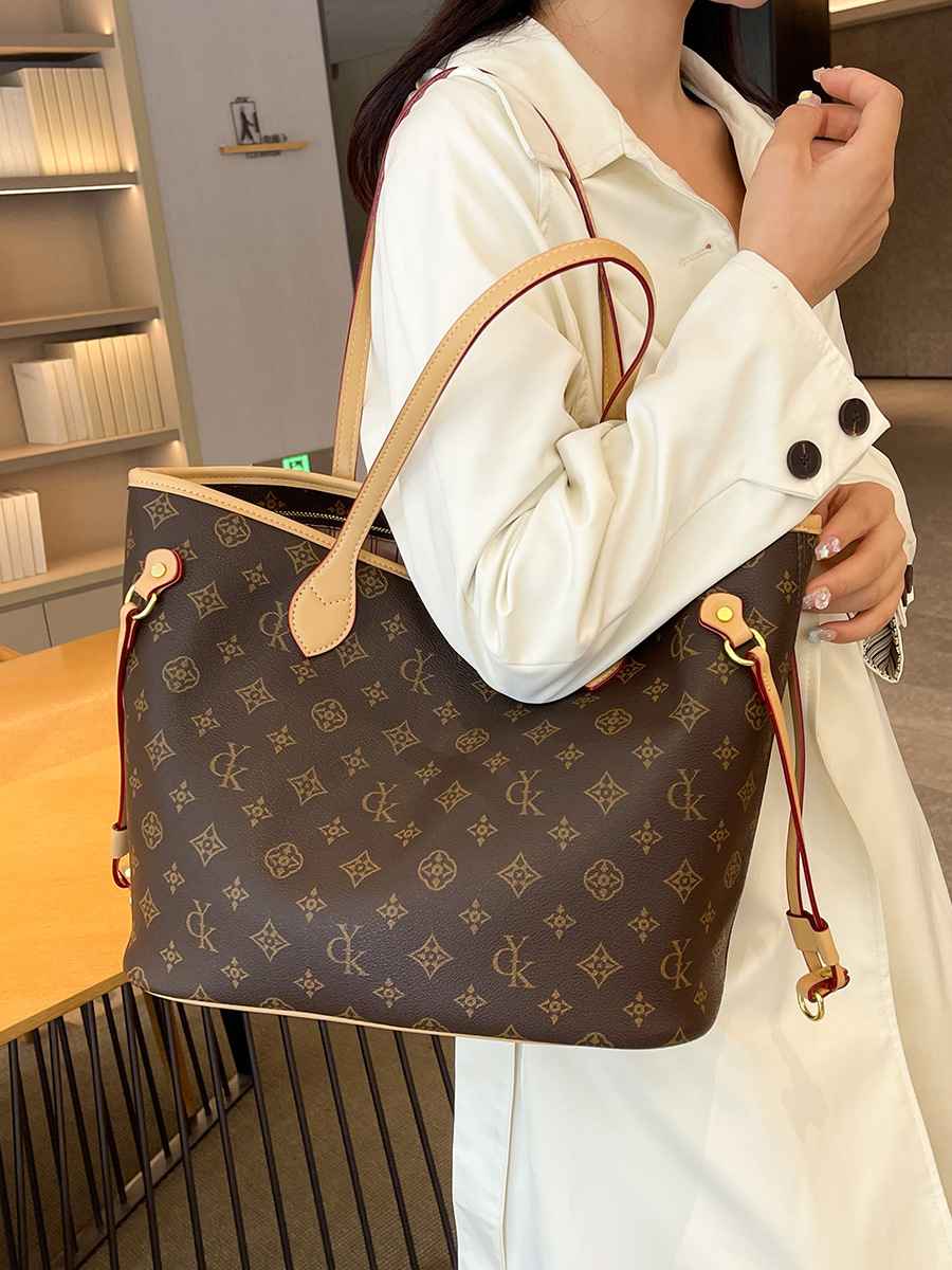 Women's Bag 2026 Fashion Stitched Shoulder Bag, Casual Handbag, Clutch, Vintage Luxury Shoulder Bag