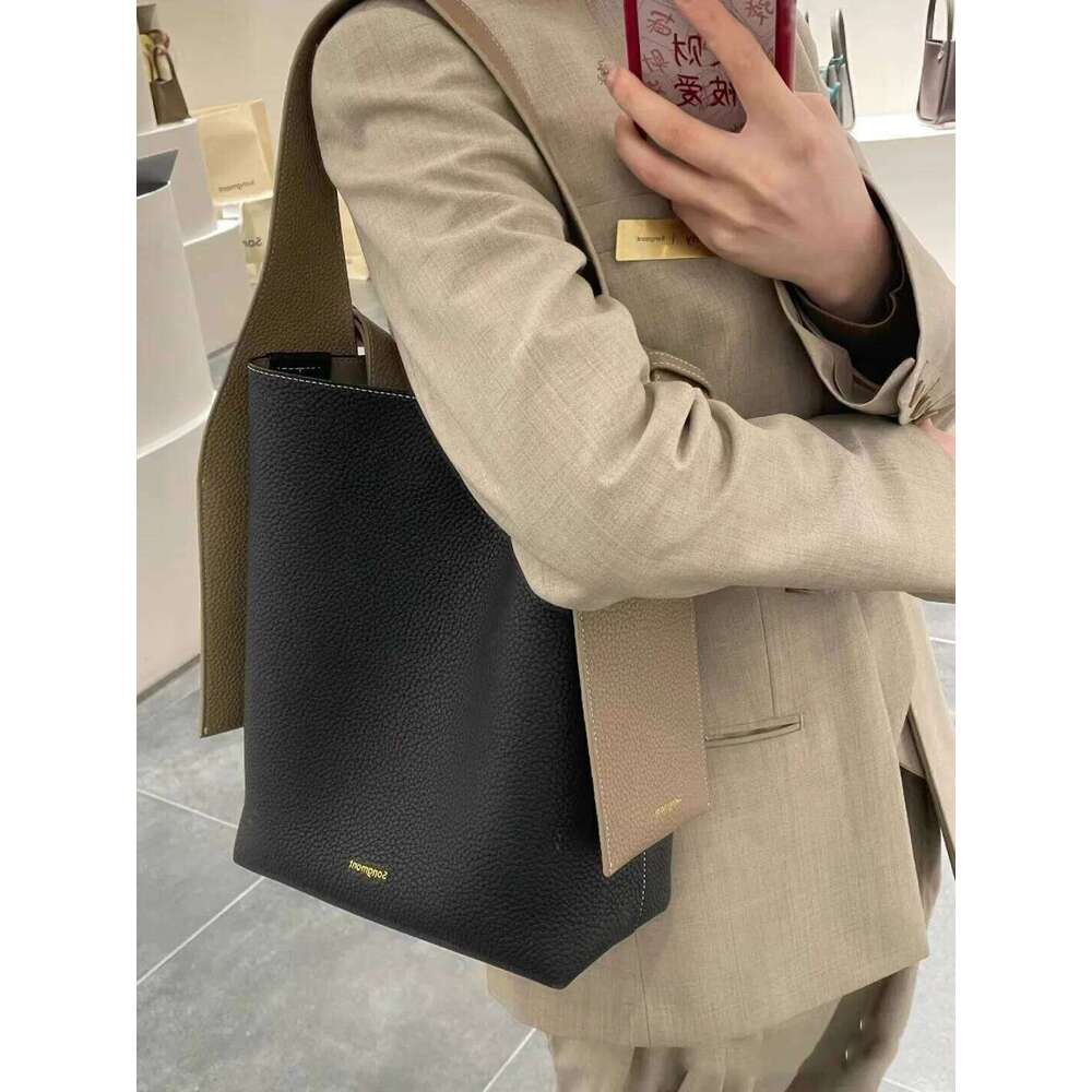 Hanging Ear Tote Series Head Layer Cowhide Leather Light Backpack Commuter Single Shoulder Crossbody Bag Soft Comfortable Suotong2509