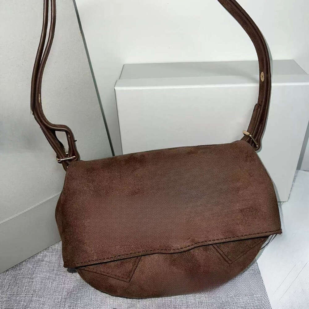 Internet Celebrity New Women's Fashionable And Elegant Matte Suede Spaceship Single Shoulder Underarm Handheld Crossbody Bag B5