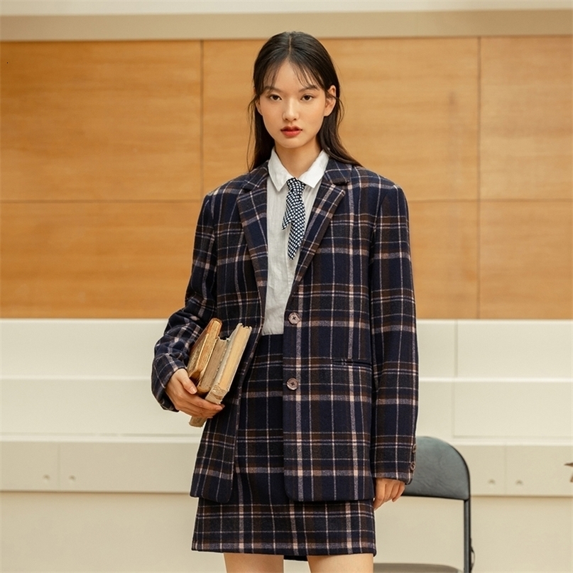 INMAN Autumn Winter New Arrival Preppy Style Plaid Striped Plaid Blue Cafe Suit Texture Woman Woolen Coat 201106