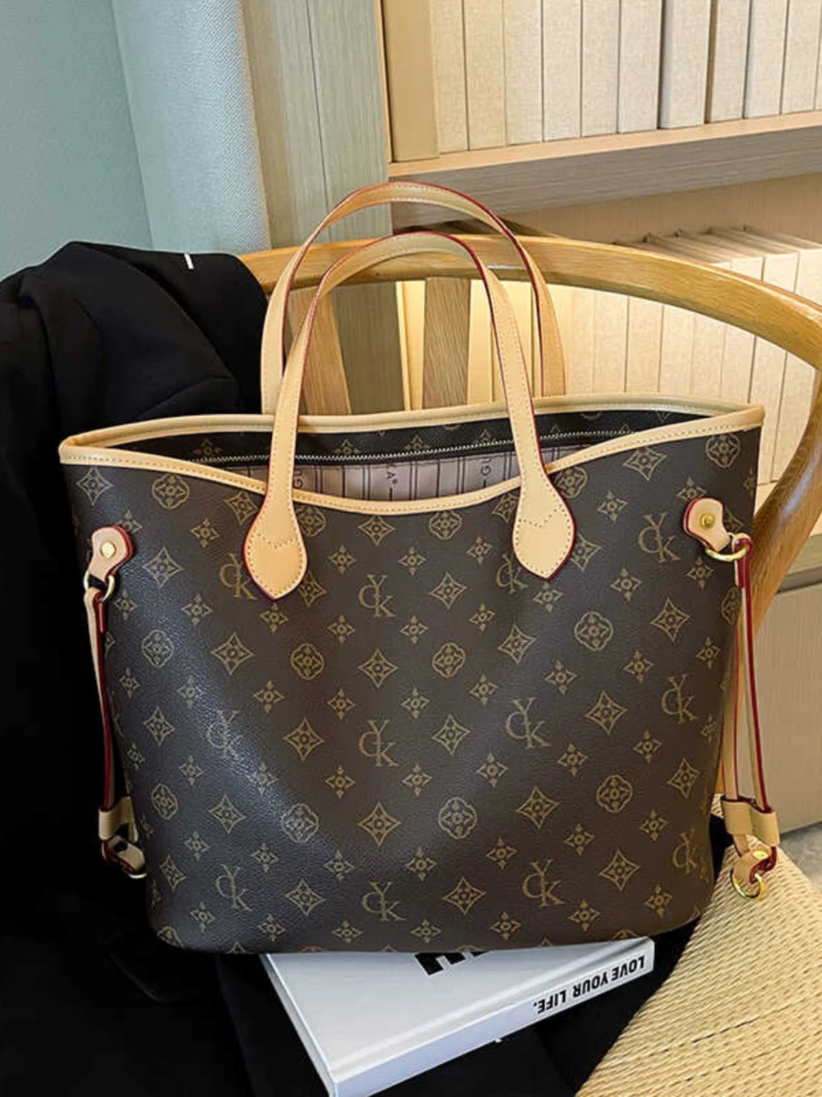 Women's Bag 2026 Fashion Stitched Shoulder Bag, Casual Handbag, Clutch, Vintage Luxury Shoulder Bag