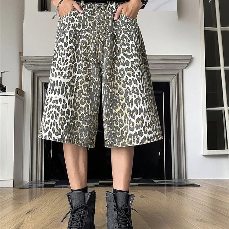 Fashionable Harajuku Summer Hip Hop Leopard Paint Plus Size Sports Pants Mens Straight Leg Trouser Sports Wide Leg Shorts 250423