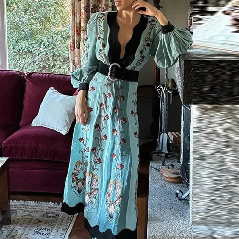 Elegant long lantern sleeves floral long dress with fashionable patchwork work print womens Maxi dress 2025 womens beach party in Vestidas 250103