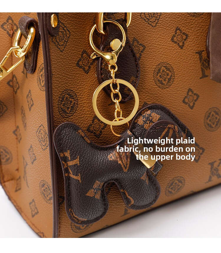 Best Seller Designer Bag Designer Handbag For Women 2025 New Commuter Small Square Handheld Fashion Versatile Shoulder Cssbody Bag