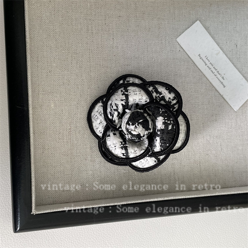 brooches designer style 5word camellia french autumn winter Ink gray elegant socialite temperament brooch highend feel