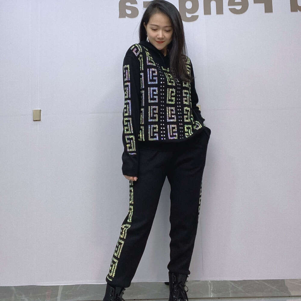 New Spring Women Two-piece Set Shiny Hot Drilling Hooded Pullover Knitted Top + Diamonds Casual Harem Pants Female Suits