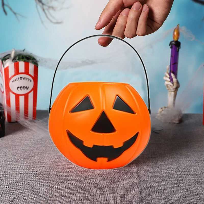 2pcs Halloween Pumpkin Bucket Portable Pumpkin Lantern Candy Basket Decorative Pumpkin Pails with Halloween Party Favor J250925