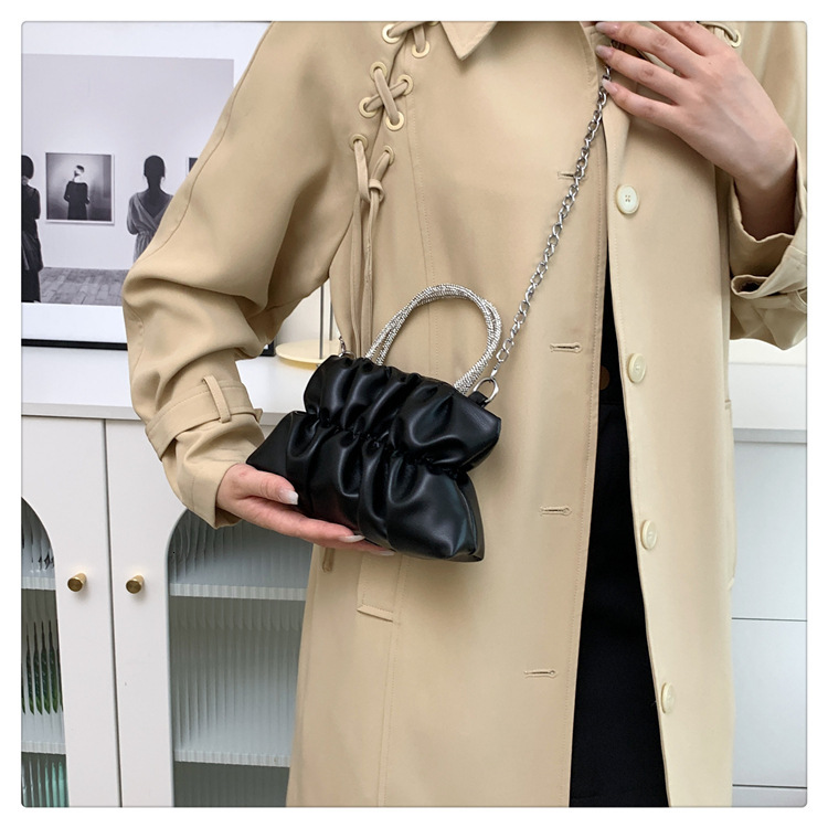 2025 Autumn/Winter New Fashion Chain Design Light Luxury Minimalist Wrinkle Bag Retro Women's Handbag Trendy bag Designer Bag