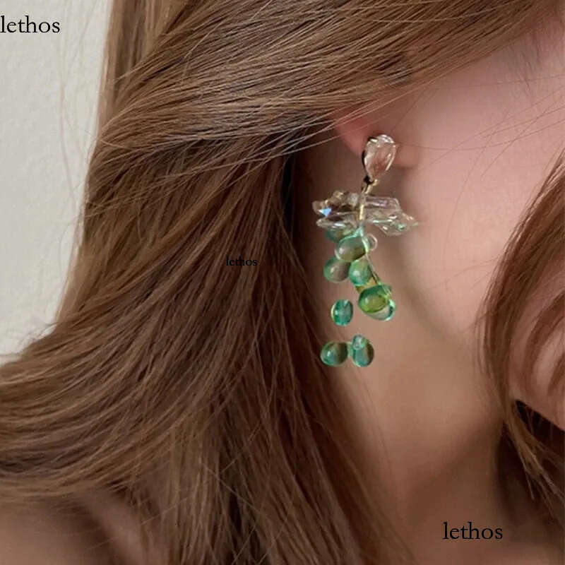 Dangle Chandelier 2022 Fashion Transparent Green Crystal Grape Drop Earrings For Women Personality Spring Summer New Pendientes 1a