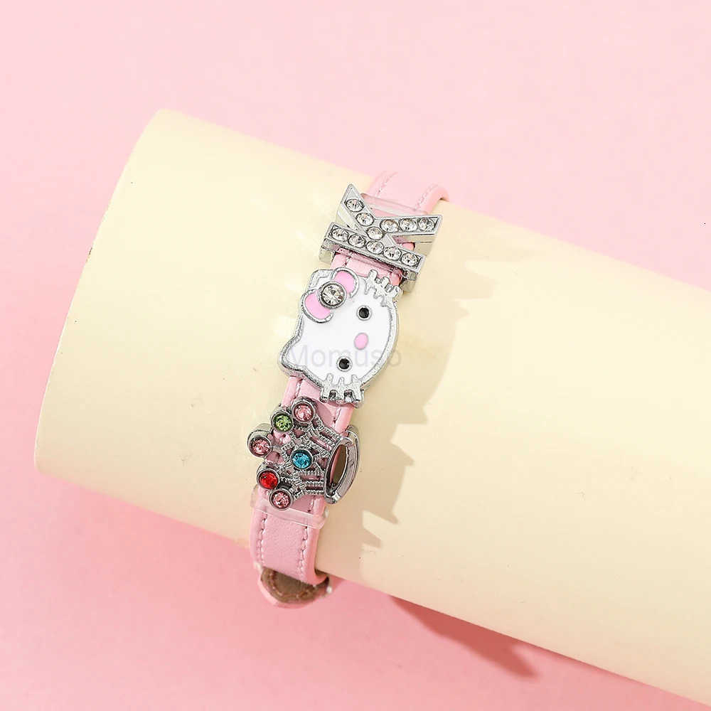 Sanrio DIY Handmade Bracelet with Hello Kitty Pendant Cute Summer Couple Bracelet for Girlfriend Cartoon Inspired Jewelry L250925