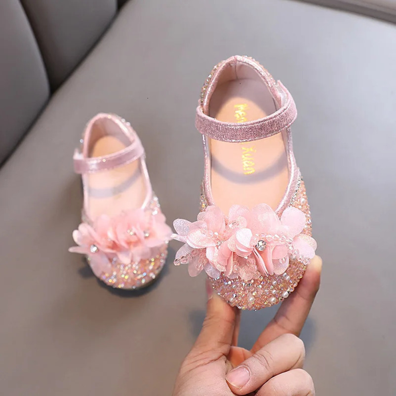 Girls Rhinestone Shoes Childrens Princess Shoes Soft Flower Kids Pearl Party Performance Shoes Sequin Show J192 241219